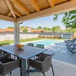 بيت للعطل In - Istrien 50053 Višnjan
